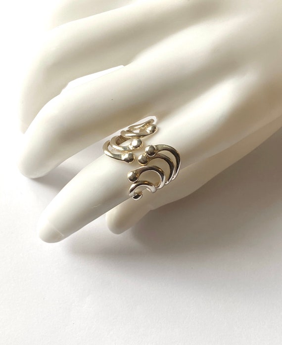 Sterling Silver Scroll Ring, Size 8 - image 5