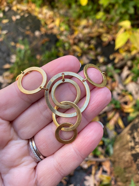 Avon Circle Bib Necklace, Interlocking Goldtone C… - image 3