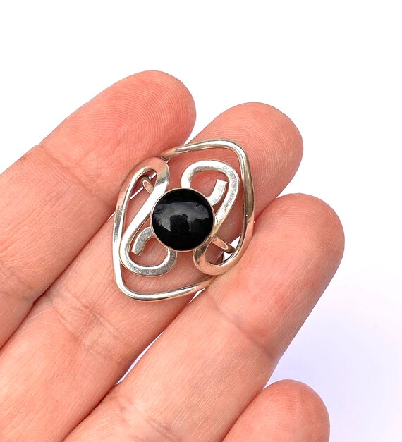 Sterling Silver Abstract Ring, Simulated Onyx, Sc… - image 2