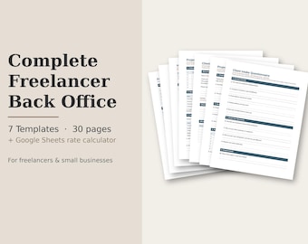 Può includere: Un set di documenti digitali intitolato Complete Freelancer Back Office, che include 7 modelli, 30 pagine e un calcolatore di tariffe Google Sheets. La pila di moduli bianchi include un questionario per i clienti con intestazioni blu scuro.