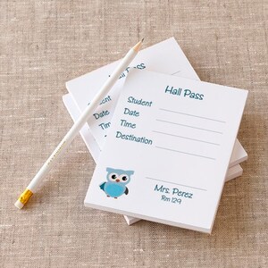 Personalized blue owl teacher's hall pass notepad hallpass image 2