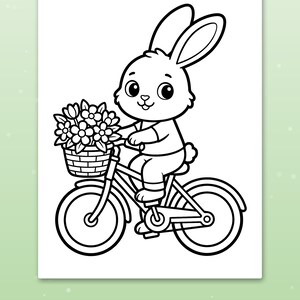 Puede incluir: Una ilustraci&oacute;n en blanco y negro para colorear que muestra a un conejo montando en bicicleta. El conejo tiene orejas largas y viste una camiseta y pantalones. Una cesta llena de flores est&aacute; sujeta al manillar.