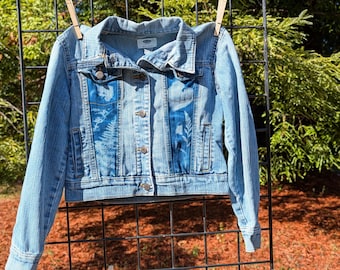 Chaqueta vaquera juvenil talla 8 con estampado botánico teñido al sol