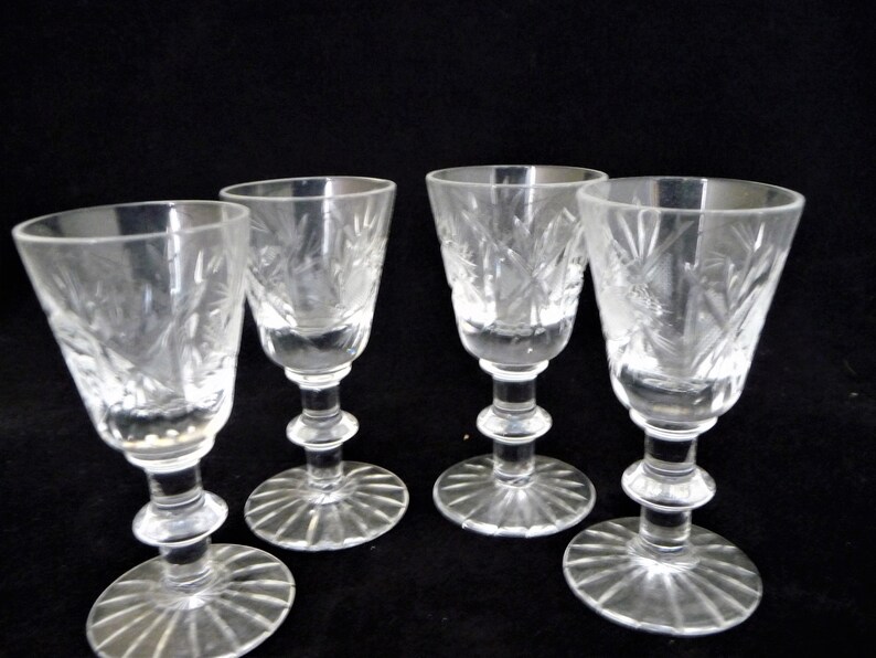 Vintage Pinwheel Crystal Liqueur Glasses Potter Distilleries Etsy