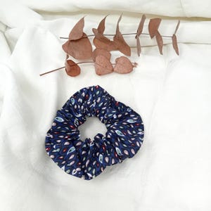 Hair accessory, Scrunchy hair tie, Elastic band for all hair types, cotton made
