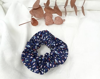 Hair accessory, Scrunchy hair tie, Elastic band for all hair types, cotton made