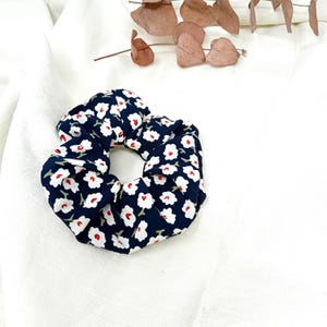 Hair accessory, Scrunchy hair tie, Elastic band for all hair types