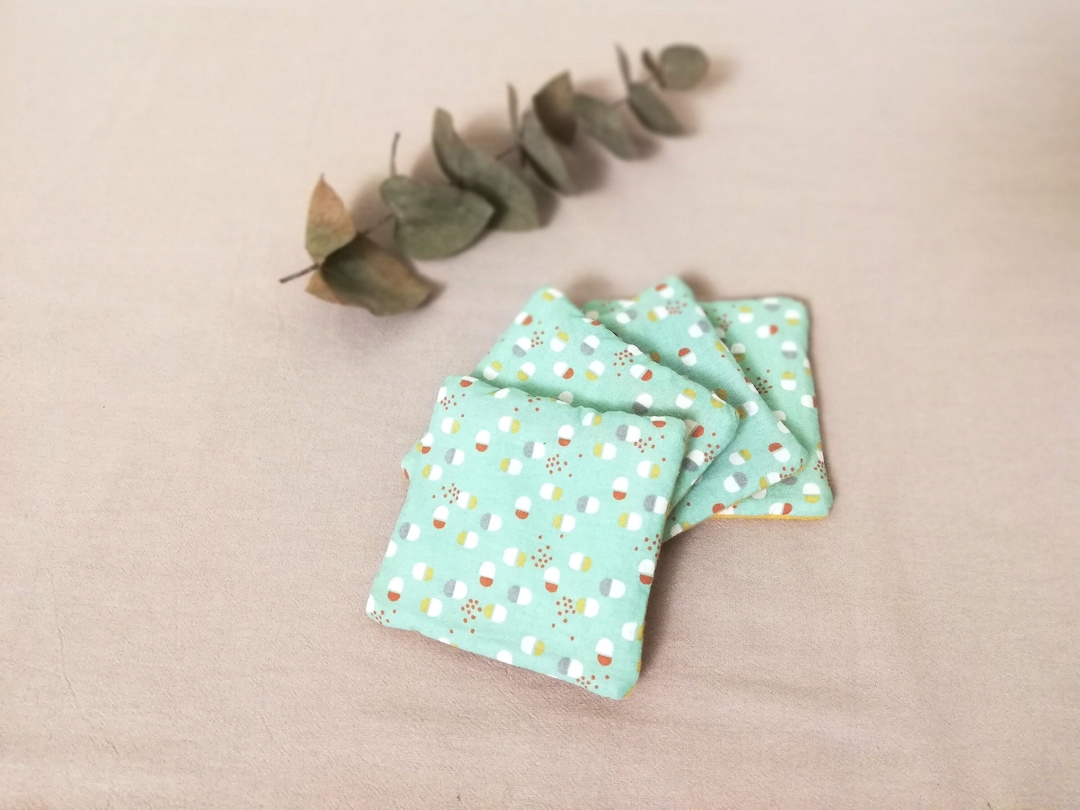 Set of 4 Reusable Makeup Remover Pads, 100 Cotton Squares, Makeup