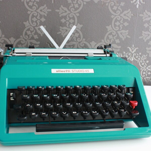 Functional gorgeous vintage Italian Typewriter - turquoise/teal Olivetti Studio 45