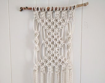 Downloadable Quarantine Macrame Directions