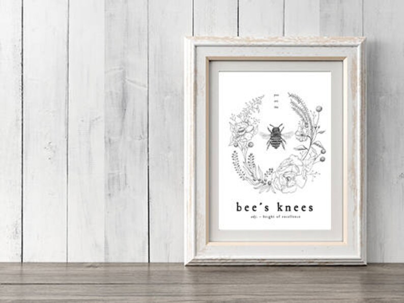 Printable Download Wall Art You're the Bee's Knees floral wreath image 1