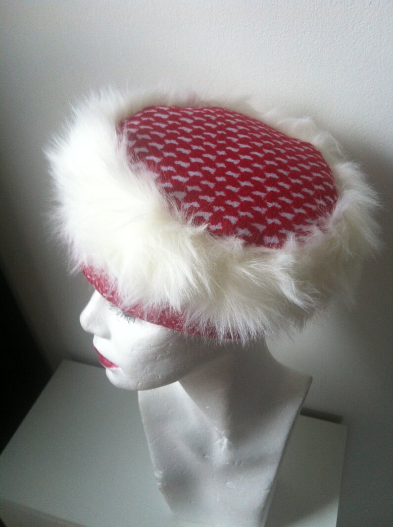 RED Winter Hat KUFFIEH STYLE Tarbouch Chapka fur keffiyeh image 4
