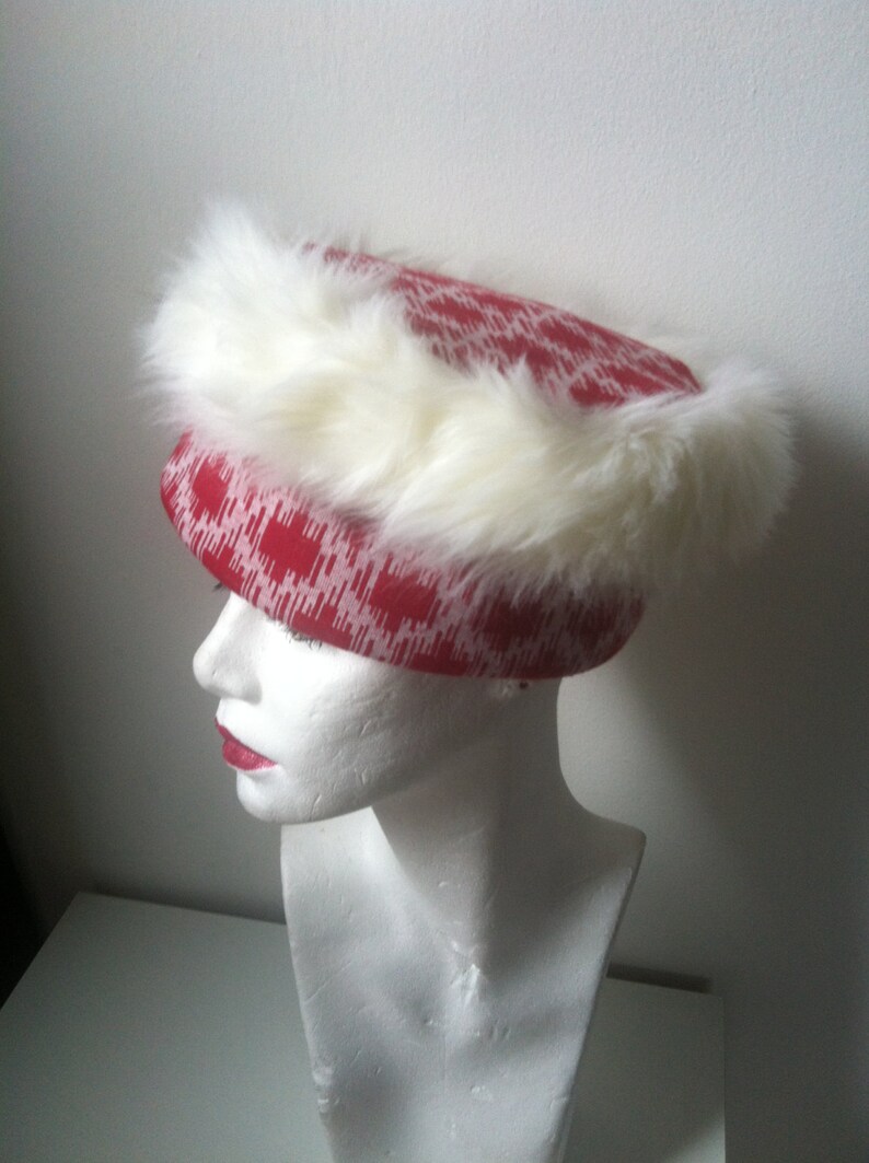 RED Winter Hat KUFFIEH STYLE Tarbouch Chapka fur keffiyeh image 7