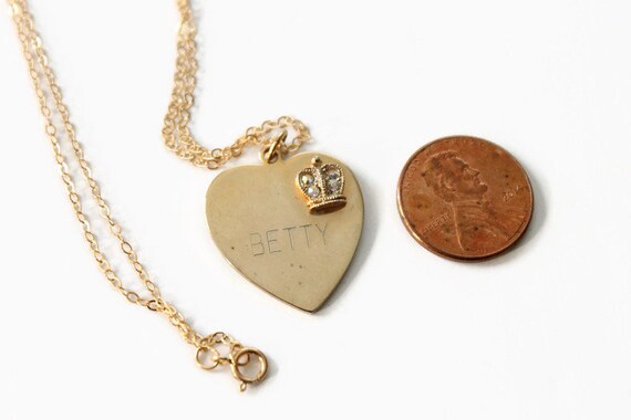 Vintage Heart Pendant Engraved Betty Necklace - G… - image 7