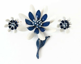 Retro Enamel Flower Pin with Matching Earrings - Mod Vintage Jewelry Set - Circa 1960's