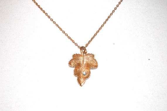 Vintage Leaf Necklace with Rhinestone, Gold tone,… - image 3