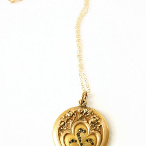 Antique Nouveau Gold Filled Locket Pendant (Half) Necklace - Photo Locket shops - Gift for Her - Circa 1910's
