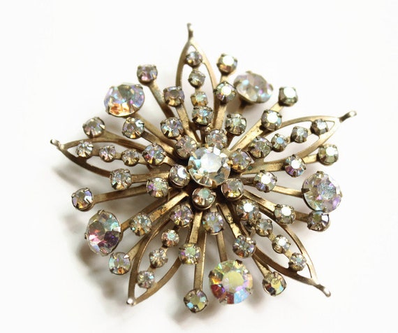 Broche Ancienne Art Déco - Strass Blancs Irisés - Années 50 - Métal Alliage