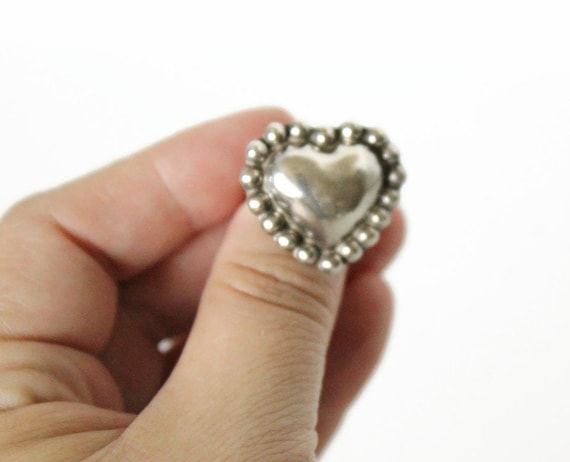 Vintage Sterling Heart Ring - Size 5 - image 4