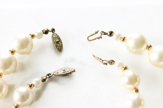 Vintage Pearl Necklace and Bracelet - Jewelry Set… - image 4