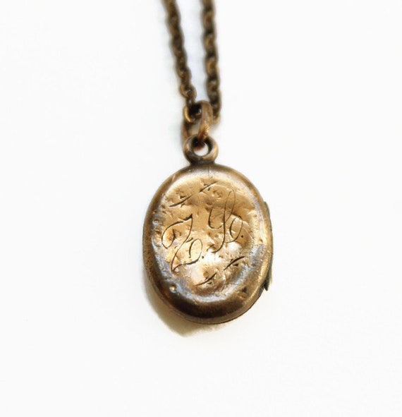 Antique Child's Locket Necklace - Engraved ZL - Ph