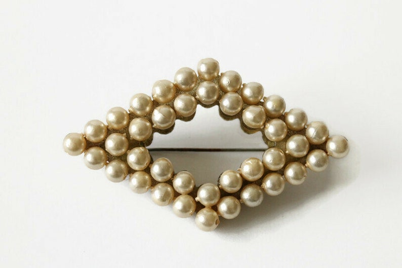 Vintage Faux Pearl Brooch image 1