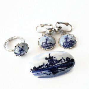 Vintage Earrings,delft,ceramic With Windmills,dutch Delftware ...