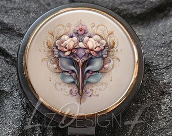 Artistic Anatomical Human Uterus Badge Reel - Medical Anatomy, Nurse Gift -601