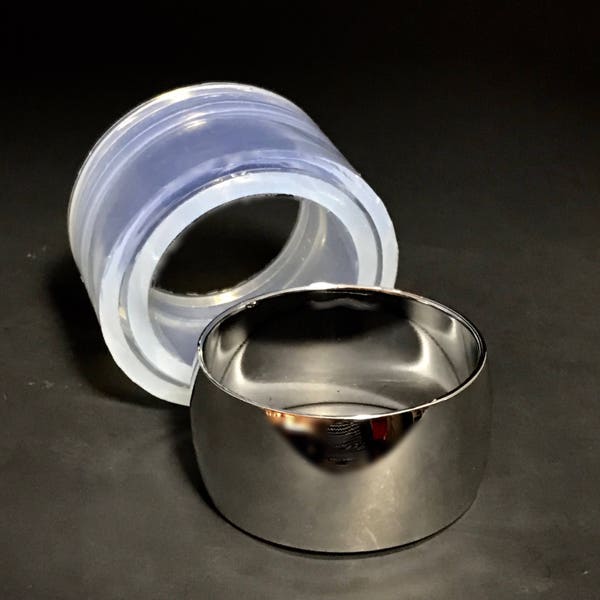 Thin shiny bangle mold. Clear silicone mold. Create resin bracelet. Made in USA. Resin mold, jewelry mold (MB159)