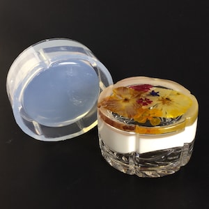 Mold, Trinket box, Candle holder, Candy box Clear Silicone Mold One Piece Mold that makes complete box. MD108