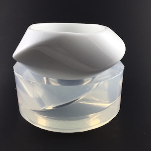 Clear Silicone Rubber Mold for Round Curvy bangle bracelet. Create Your Own Bracelet (MB081)