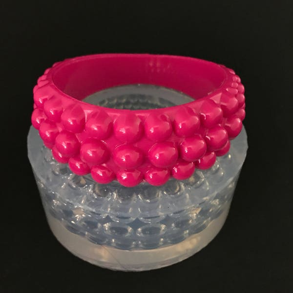 XL size bubbly bracelet mold. XL wrist size. Bangle clear silicone mold. Jewelry mold. Made in USA. Resin molds. Polymer clay molds. (MB155)