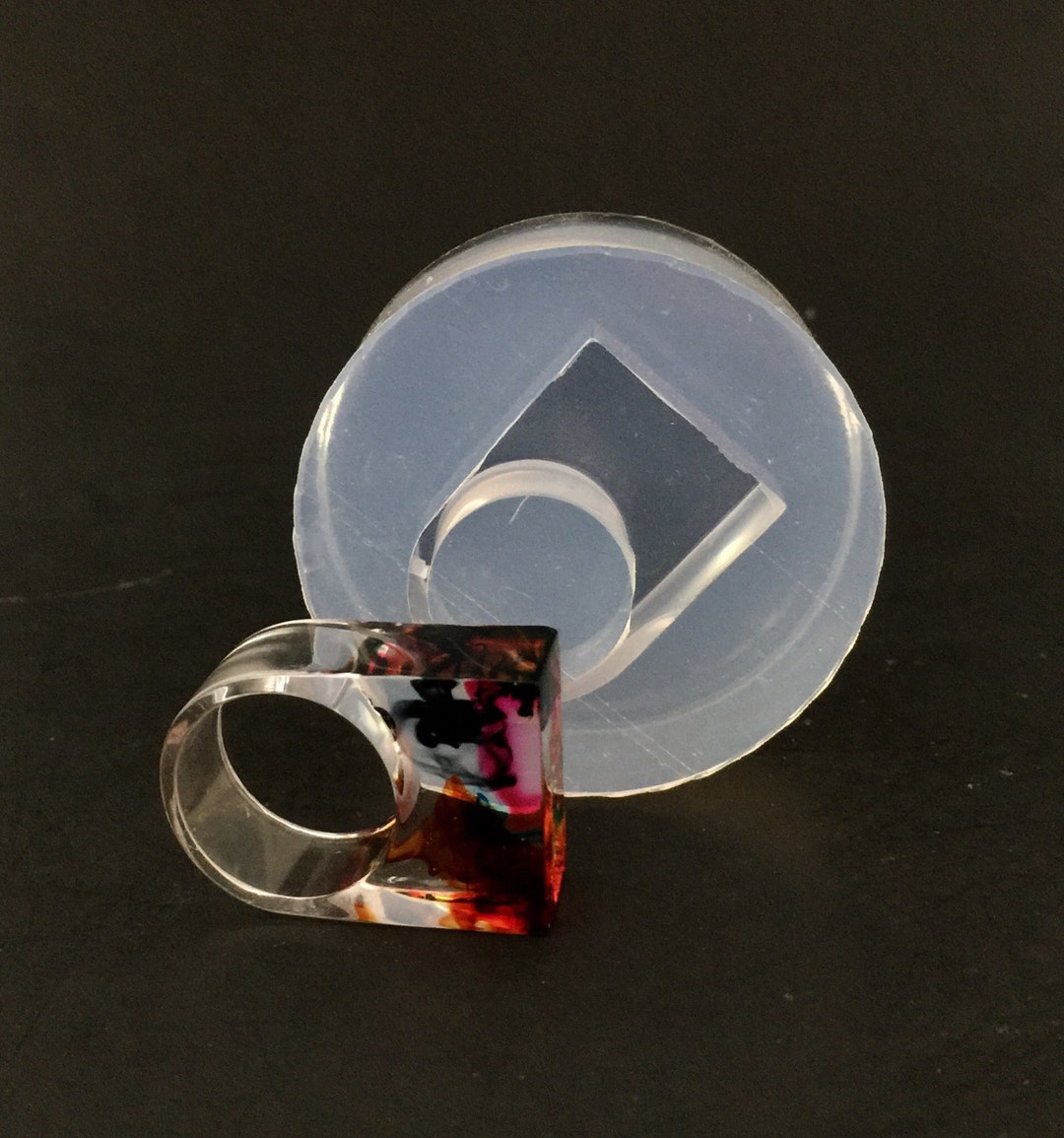 Moule silicone pour réaliser des bagues anneaux en résine taille