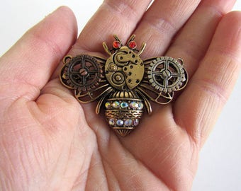 FOUR Wholesale Steampunk Bee Pendant Jewelry Bumble Bee Mixed Metal Wings Steam punk Antique Brass Gears Rivets Wholesale Jewelry Supplies