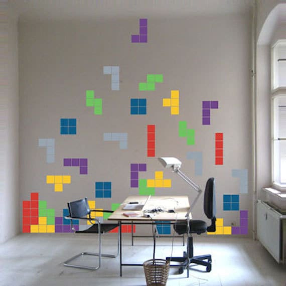 Pared decorada con piezas de tetrix