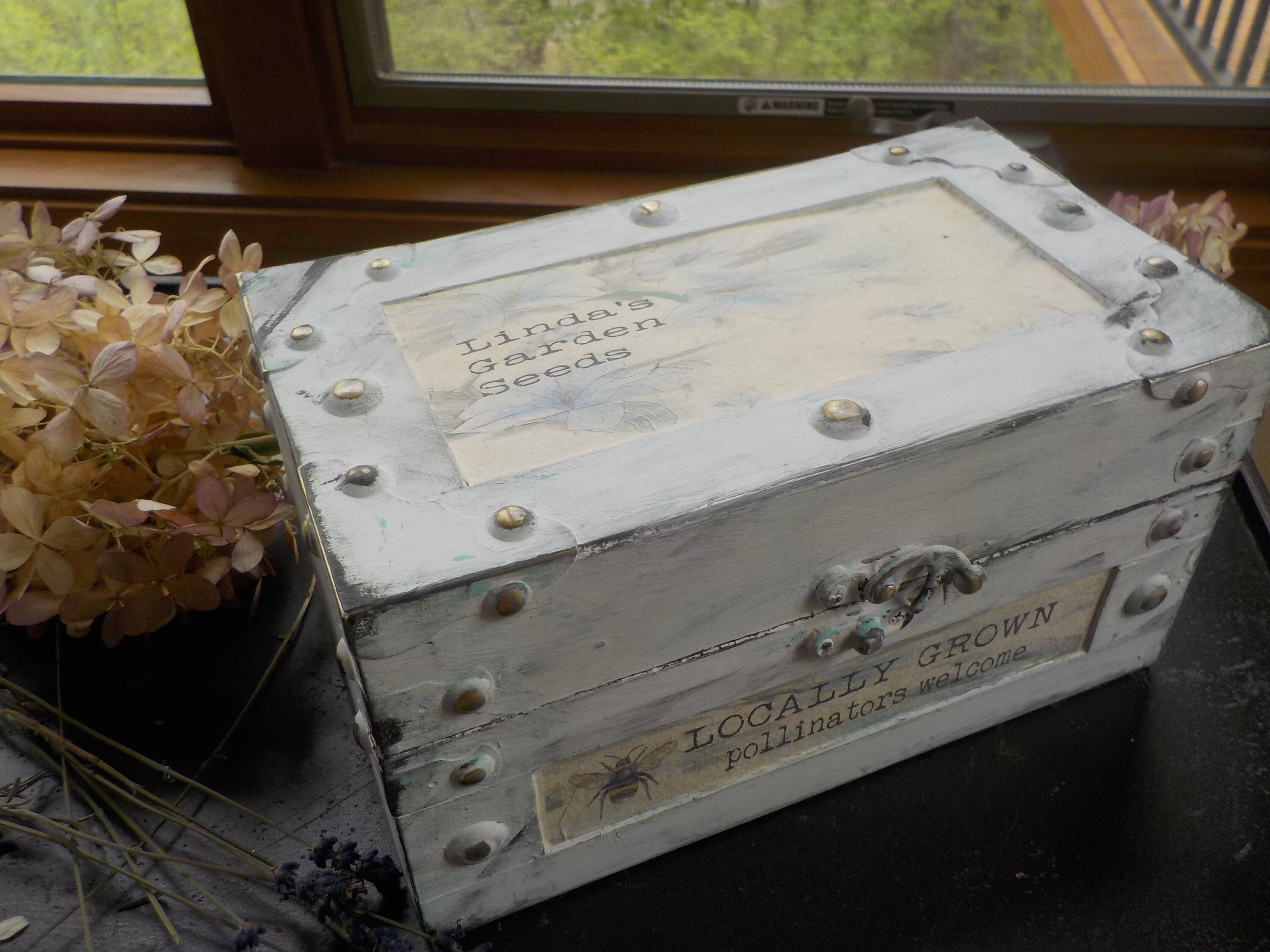 Mandeville & KING Co. Old Vintage FLOWER SEED BOX – TheBoxSF
