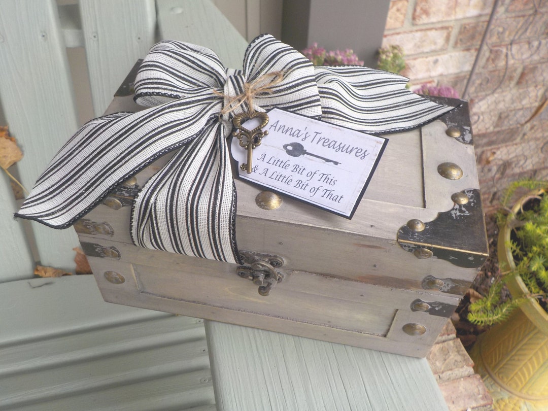 Rustic Wood Box, Treasure Chest, Keepsake Box, Knick Knacks Storage