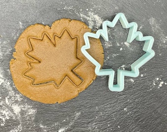 Maple Leaf Cookie Cutter: 3D Printed Fondant & Clay Cutter