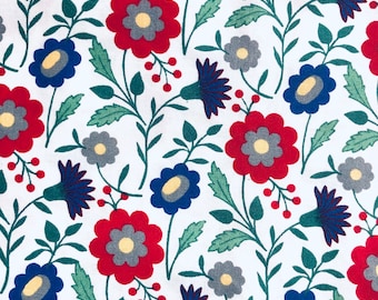 Laura Ashley Paprika Fabric: 1989 Vintage Floral, Country Furnishing Cotton (50x50 cm)