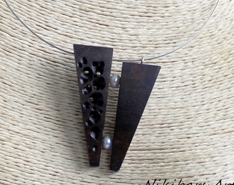 Collier en bois de noyer sculpté à la main, pendentif en ronce de bois, perle, bijoux modernistes