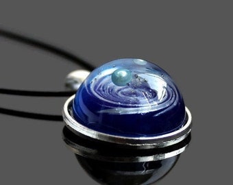 Galaxy Resin Necklace - Galaxy pendant - Galaxy Sphere Necklace - Cosmos Resin Pendant - Cosmos Necklace - Resin Art Jewelry - 3D Resin