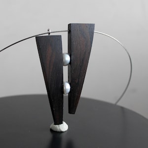 Minimalist Wood Pearl Necklace, Eco-friendly Pearl Jewelry , Geometric Wooden Pearl Accessories, Modernist Ebony Art, Statement Necklace