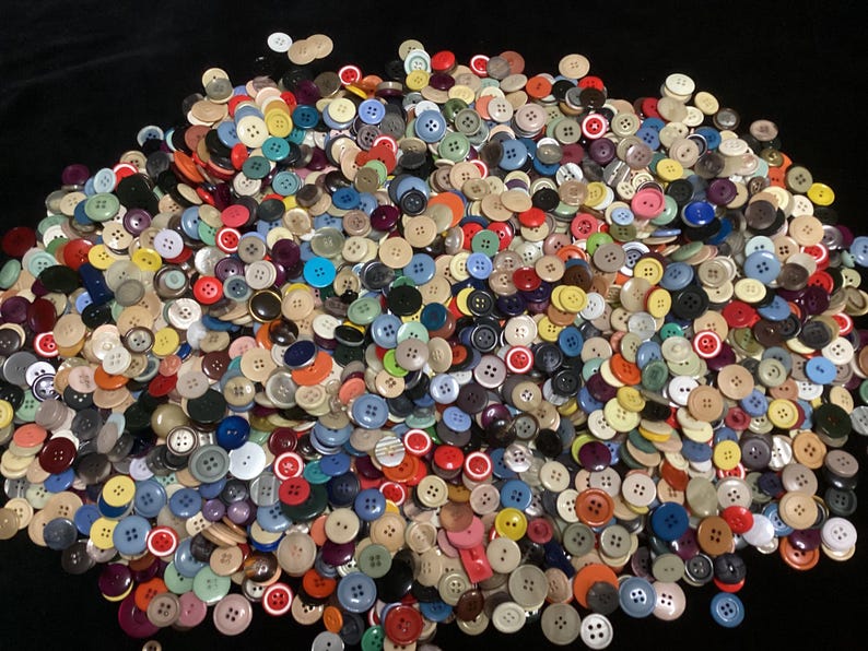 Large Red Button Clicker Five Pounds -vintage Buttons-from Factory Closing 1980’s - Most .75” - Etsy
