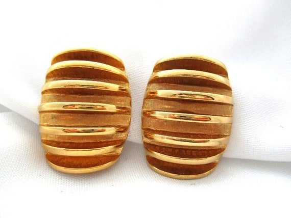 Givenchy Gold Modernist Runway Statement Ribbed H… - image 2