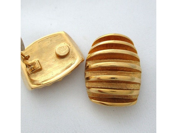 Givenchy Gold Modernist Runway Statement Ribbed H… - image 4