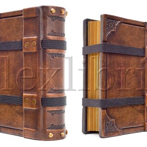 Belted Secrets: 8 x 10 Inches, 600 Blank Pages Unveiling Mysteries with a Strap Closure image 8