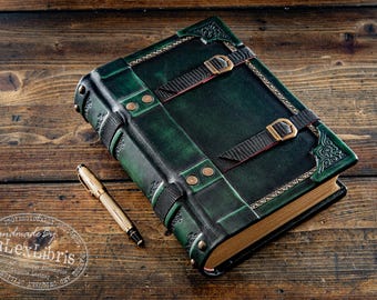 Belted Secrets: 8 x 10 Inches, 360 Blank Pages - Unveiling Mysteries with a Strap Closure
