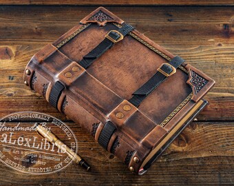 Belted Secrets: 8 x 10 Inches, 600 Blank Pages - Unveiling Mysteries with a Strap Closure
