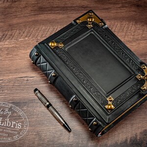Handmade Italian Leather Journal: Medieval Book of Shadows, Traveler Sketchbook image 4