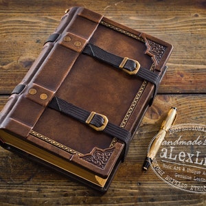 Belted Secrets: 8 x 10 Inches, 600 Blank Pages Unveiling Mysteries with a Strap Closure image 3